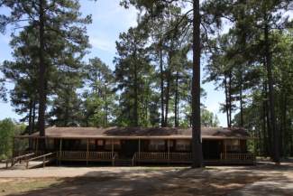 Bridge Bay Resort Motel - nestled in the pines